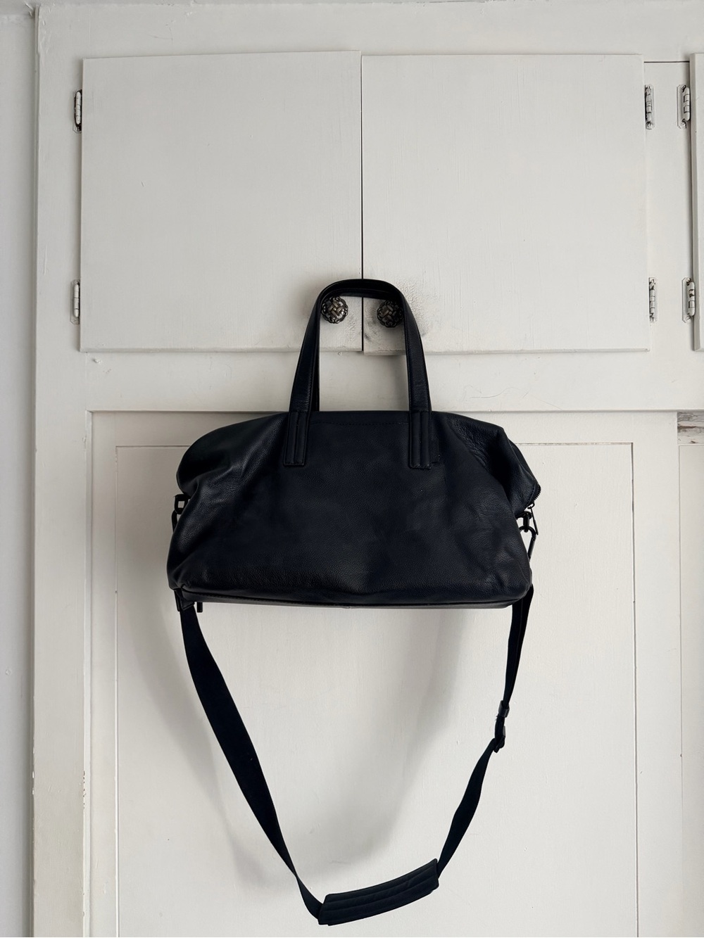 AWAY The Everywhere Travel Weekender Bag - Black Leather